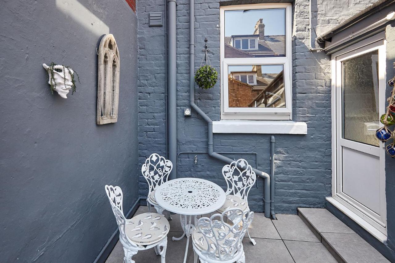 Villa Sea Urchin Whitby Exterior foto